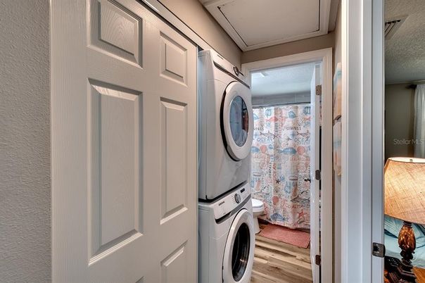 Interior, Utility Closets, Washer, Wood Texture Flooring