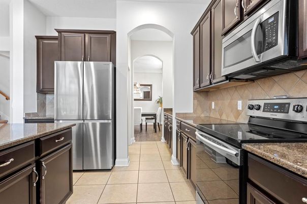 Dining room, Interior, Kitchen, Stainless Steel Appliances
