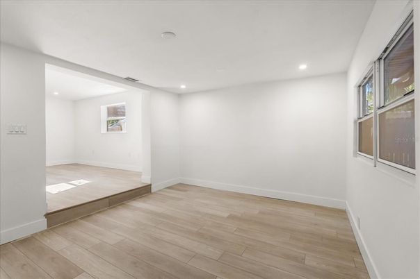 Empty room, Interior, Recessed Lighting, Wood Texture Flooring