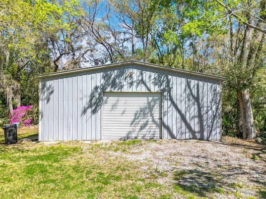 Detached Garage, Exterior