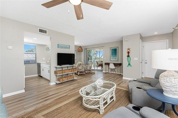 Dining room, Interior, Living room, Recessed Lighting, Wood Texture Flooring