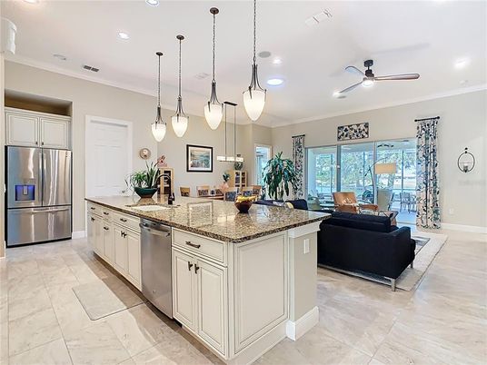 Dining room, Interior, Kitchen, Living room, Pendant Lights, Recessed Lighting, Stainless Steel Appliances