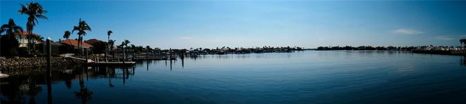 Exterior, Lake