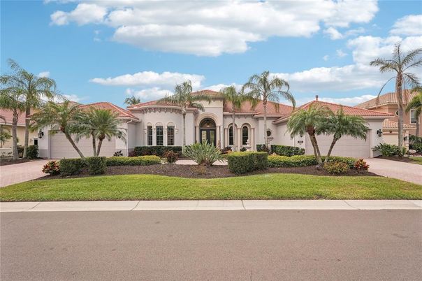 Attached, Exterior, Facade, Spanish Mediterranean