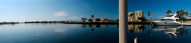 Exterior, Lake
