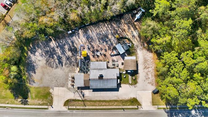 Exterior, Drone