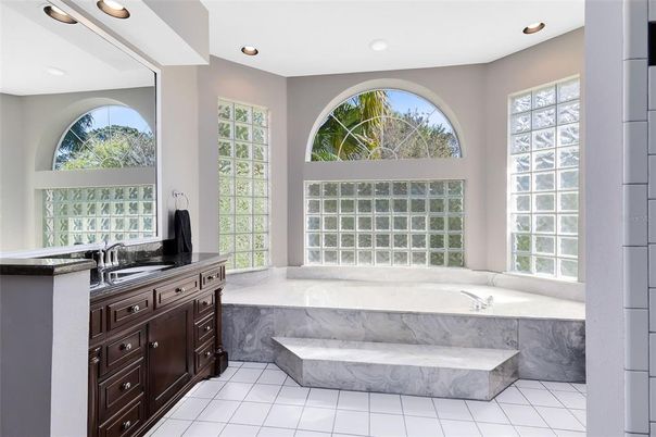 Bathroom, Interior, Recessed Lighting