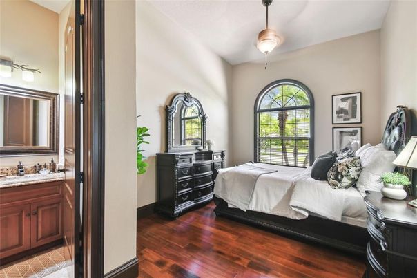 Bedroom, Interior, Pendant Lights, Wood Texture Flooring