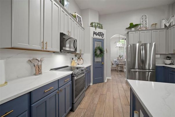 Interior, Kitchen, Stainless Steel Appliances, Wood Texture Flooring