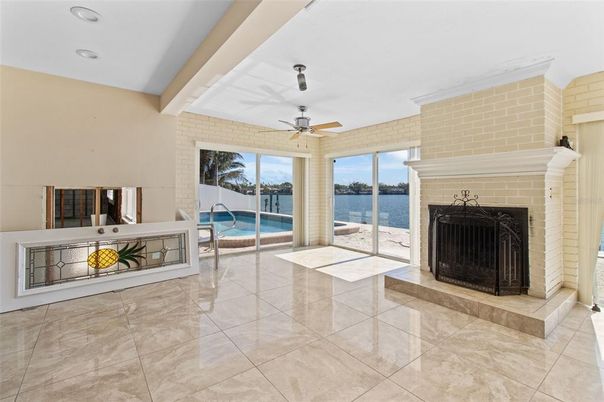 Fireplace, Interior, Recessed Lighting, Water