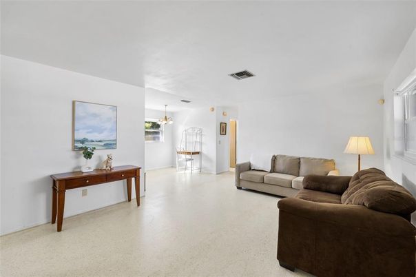 Chandelier, Interior, Living room