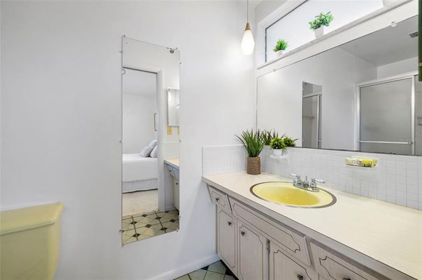 Bathroom, Bedroom, Interior, Pendant Lights