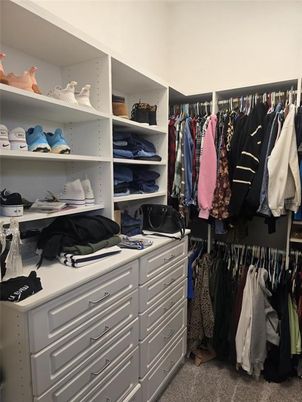 Interior, Walk-in Closets