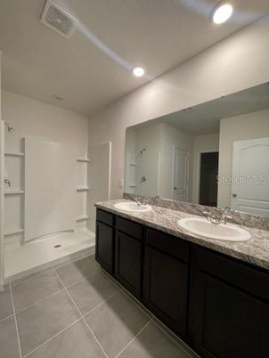 Bathroom, Dual Sink Vanities, Interior, Recessed Lighting