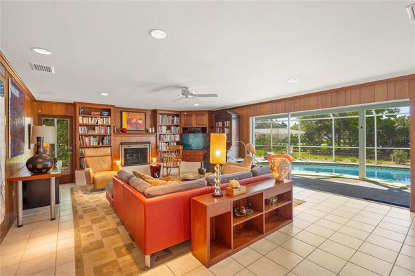 Fireplace, Interior, Living room, Recessed Lighting