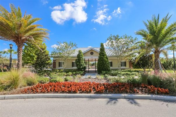 Backyard, Exterior, Facade, Ranch