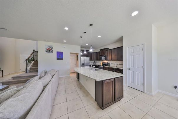 Interior, Kitchen, Living room, Pendant Lights, Recessed Lighting, Stainless Steel Appliances