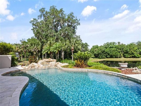 Exterior, Lake, Pool