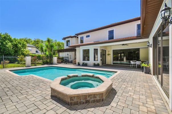 Exterior, Pool
