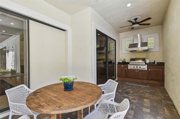 Dining room, Interior, Recessed Lighting