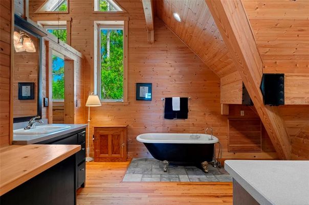 Bathroom, Dual Sink Vanities, Free Standing Baths, Interior, Wooden Beams, Wooden Ceilings, Wood Texture Flooring, Wooden Walls