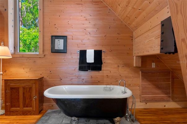 Bathroom, Free Standing Baths, Interior, Wooden Ceilings, Wooden Walls