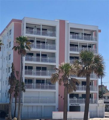 Exterior, Facade, Condo Building