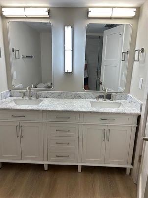 Bathroom, Dual Sink Vanities, Interior, Wood Texture Flooring