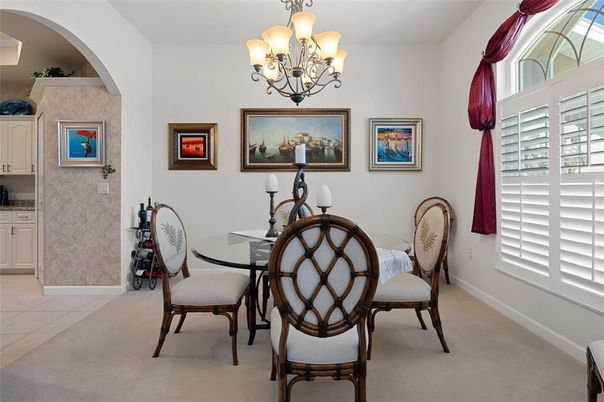 Chandelier, Dining room, Interior