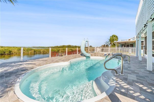 Exterior, Pool, Water