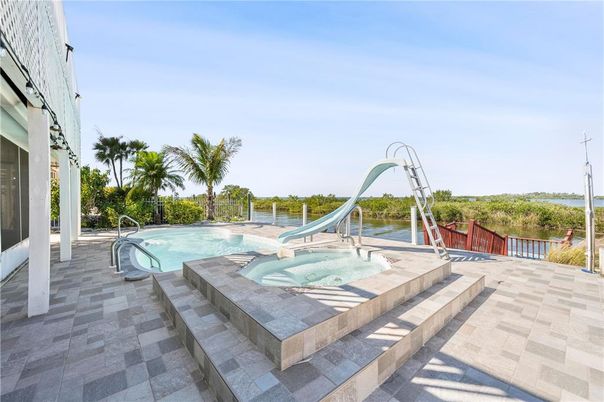 Exterior, Playground, Pool