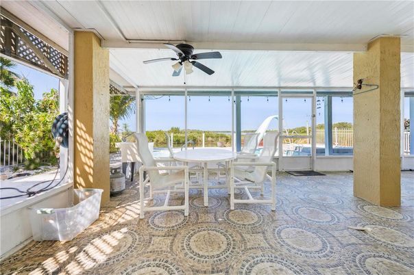 Exterior, Interior, Sun Room