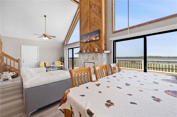 Bedroom, Dining room, Interior, Water, Wood Texture Flooring