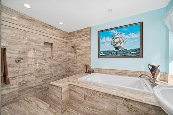 Bathroom, Interior, Recessed Lighting