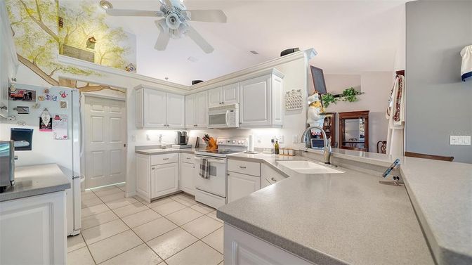 Interior, Kitchen, Recessed Lighting