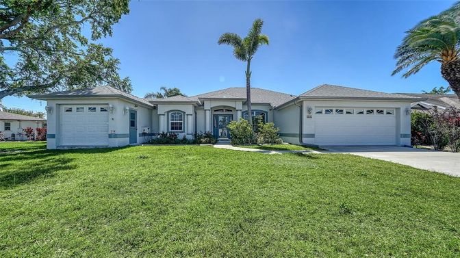 Attached, Backyard, Exterior, Facade, Ranch
