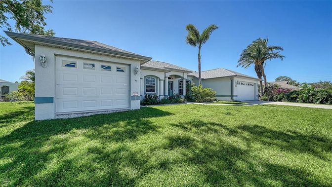 Attached, Backyard, Detached Garage, Exterior, Facade, Ranch