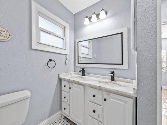 Bathroom, Dual Sink Vanities, Interior