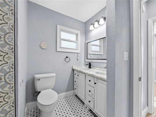 Bathroom, Dual Sink Vanities, Interior