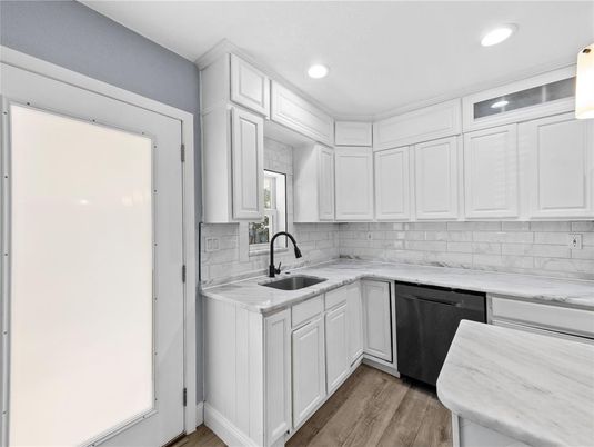 Interior, Kitchen, Recessed Lighting, Wood Texture Flooring