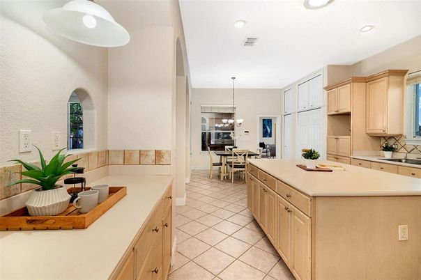 Chandelier, Dining room, Interior, Kitchen, Recessed Lighting