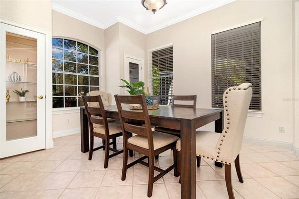 Dining room, Interior