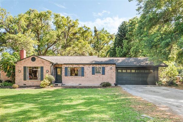 Attached, Exterior, Facade, Brick Facade, Ranch