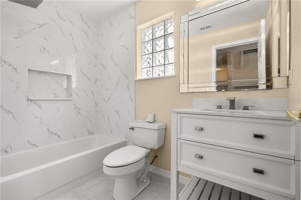 Bathroom, Interior, Marble, Marble Walls
