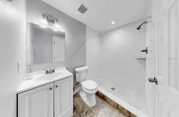 Bathroom, Interior, Recessed Lighting