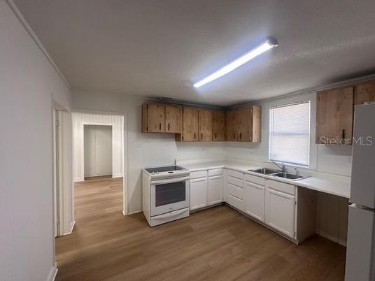 Interior, Kitchen, Wood Texture Flooring