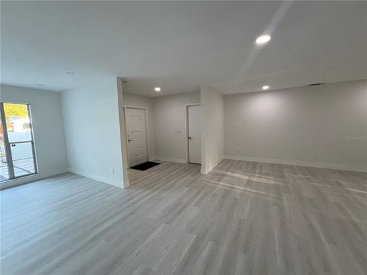 Empty room, Interior, Recessed Lighting, Wood Texture Flooring