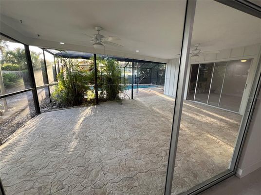 Interior, Recessed Lighting, Sun Room