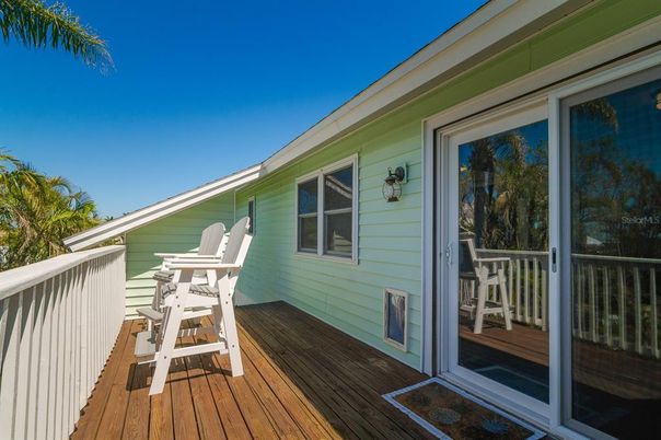 Exterior, Wood Texture Flooring