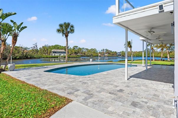 Exterior, Pool, Water